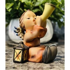 Goebel Hummel Tuneful Angel 359 TMK6 1979-91 Angel with Horn Figurine Germany